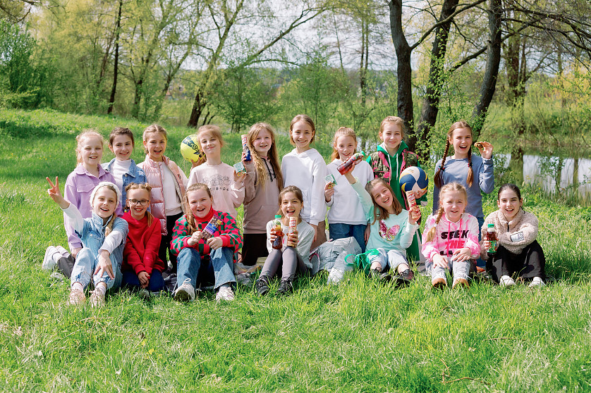 Весняна фотосесія для 4 класу зображення 1