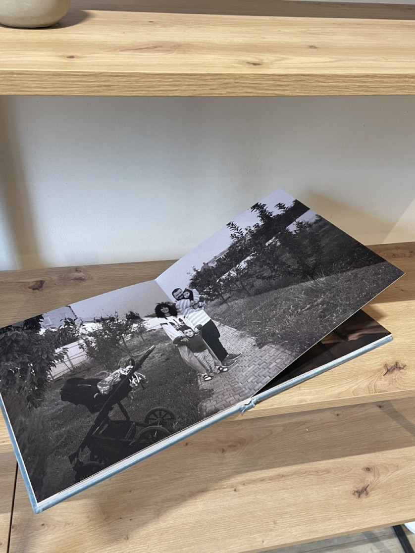 Сімейна фотокнига 30х30 з велюровою обкладинкою зображення 1